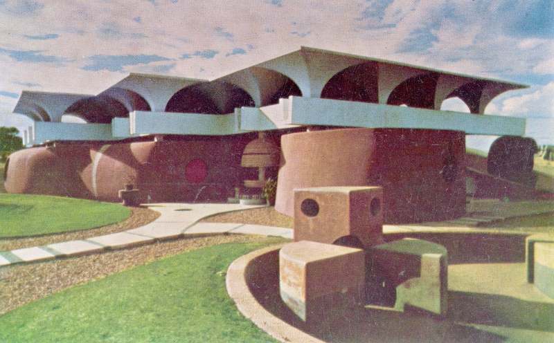 05-27 - Auroville - Last school